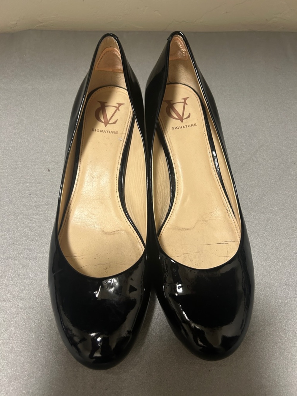 Vince Camuto signature Black Patent Leather Round-Toe Heels